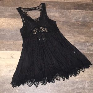 🌸NWT- Lace Bathing Suit Coverup 🌸